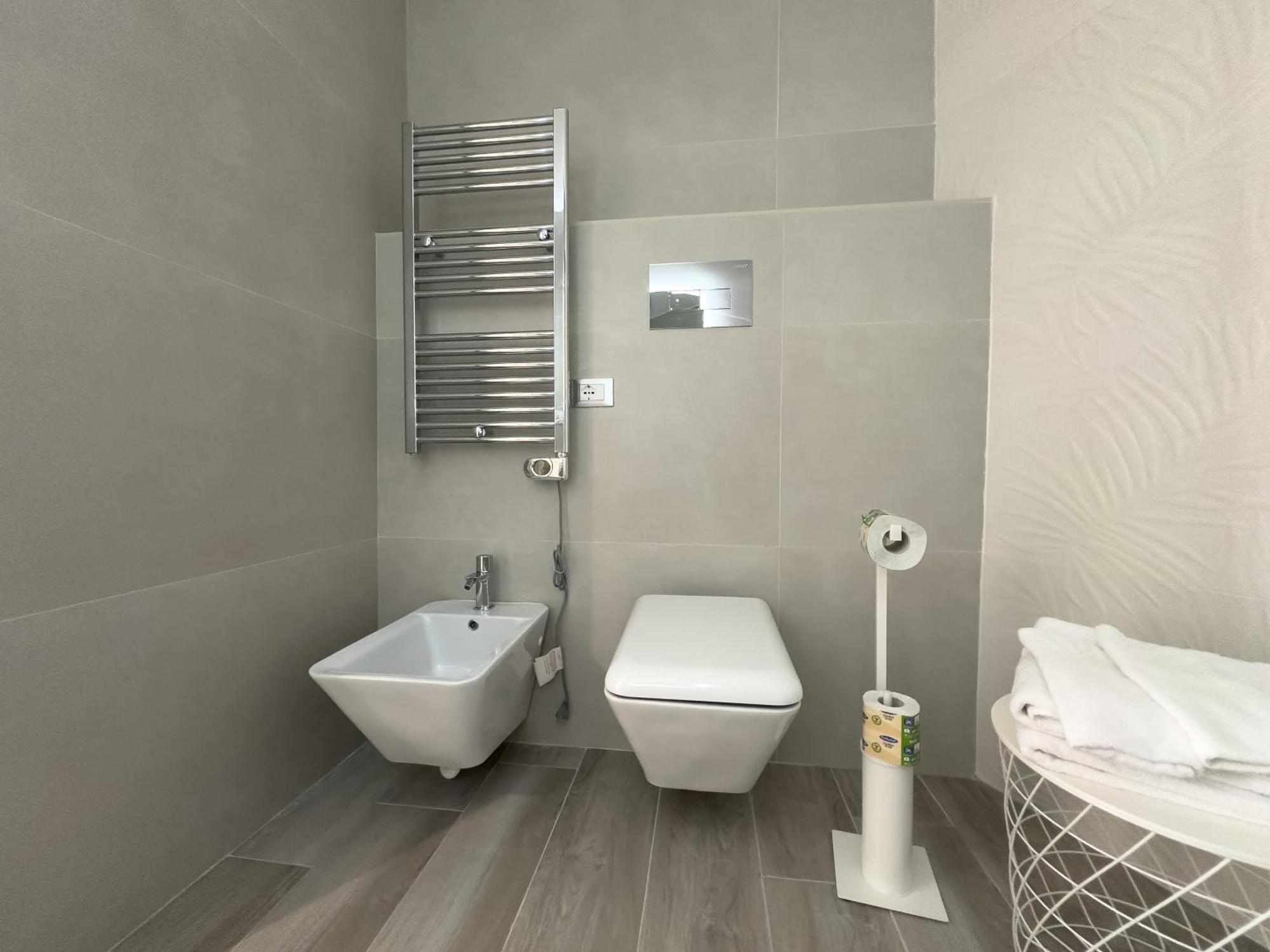 Al Civico3 Home & Suites 萨莱诺 外观 照片